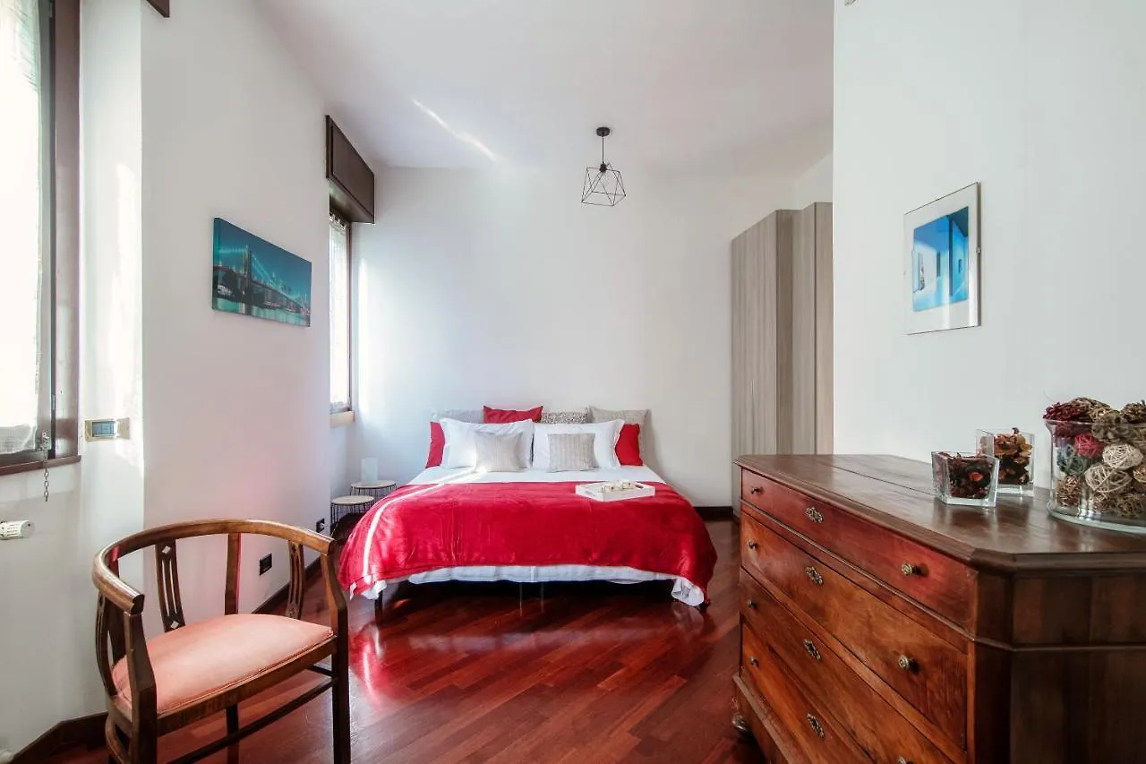 Feel @ Home Como - By MyhomeinCôme Appartamento