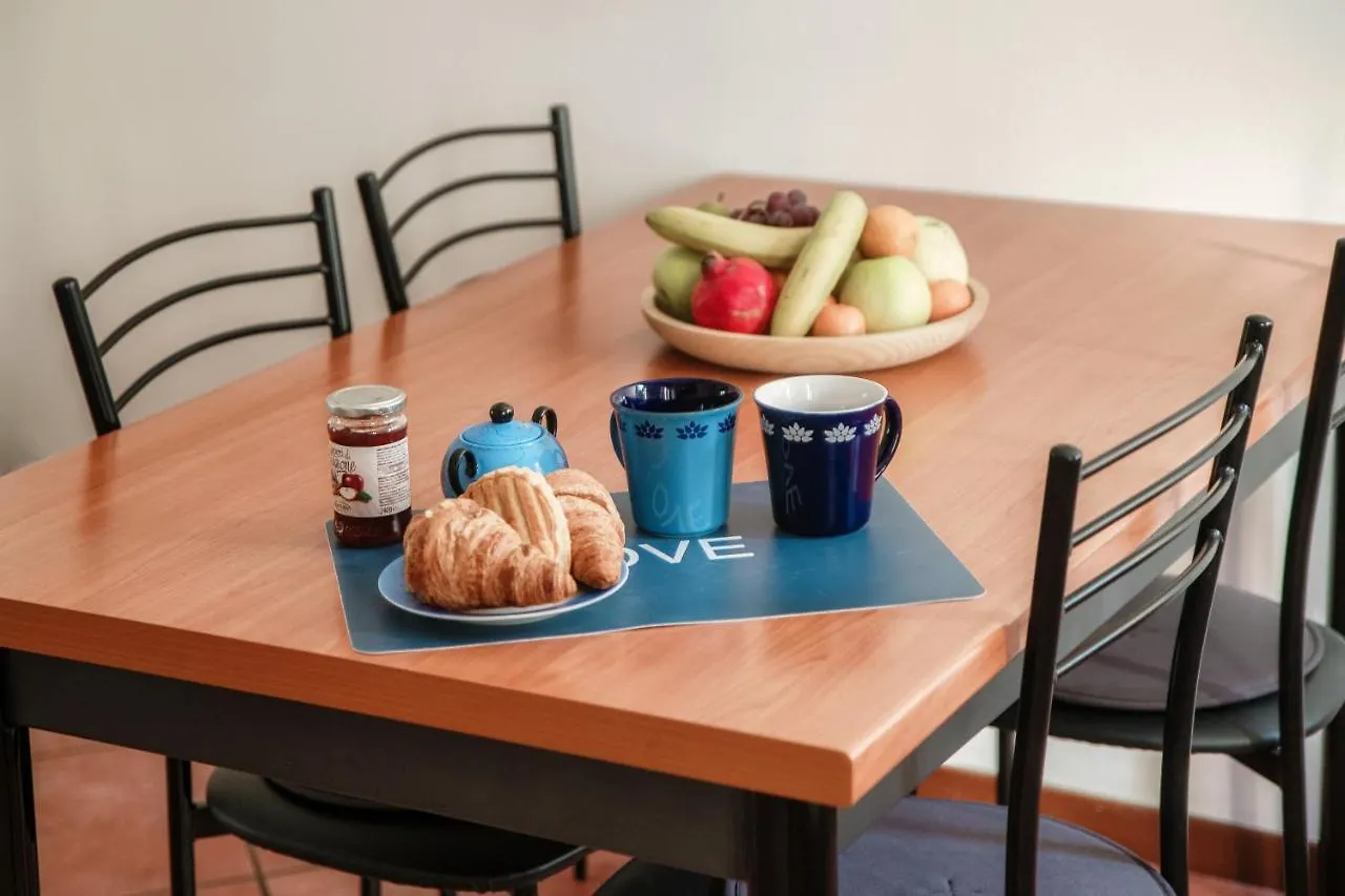 Apartment Feel @ Home Como - By Myhomeincomo Italy