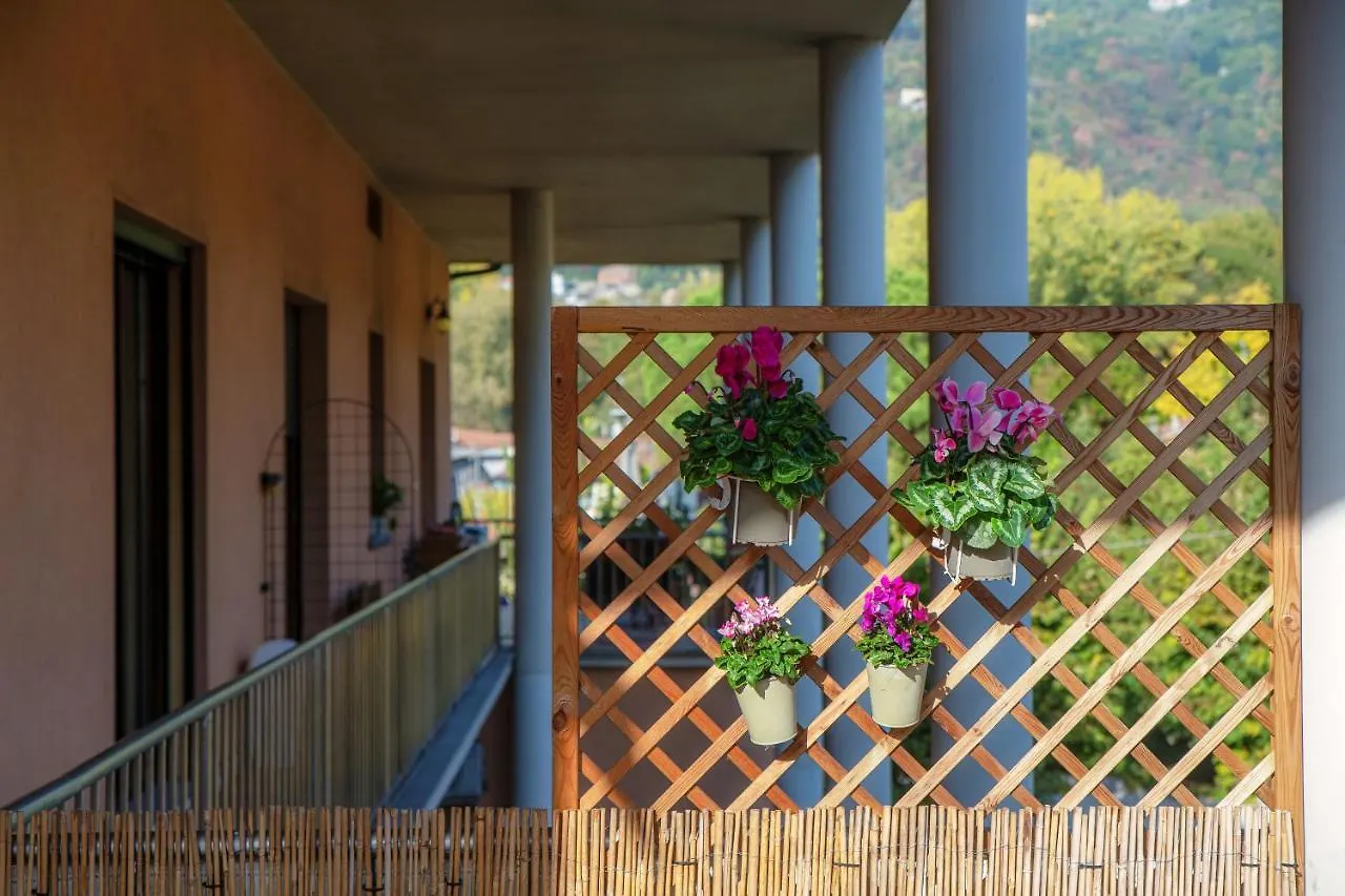 Feel @ Home Como - By Myhomeincomo